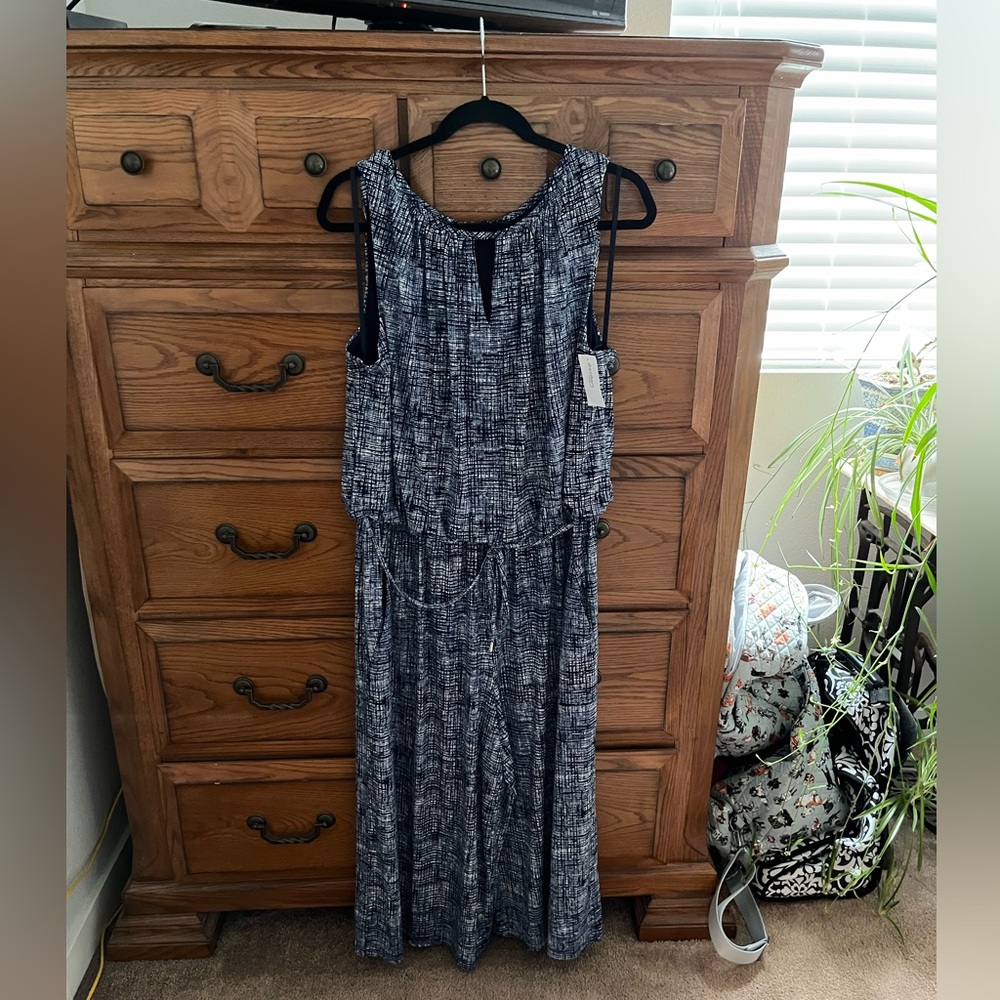 BRAND NEW - ROZ & ALI DRESS